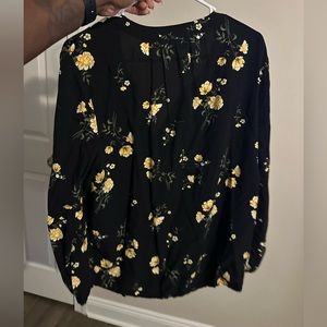 OLD NAVY BLACK YELLOW FLORAL SHIRT
